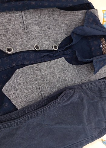 Gri Erkek Çocuk Düğmeli Denim Yelek - Görsel 3