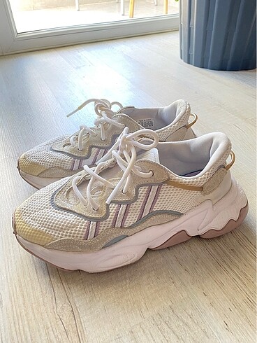 Ozweego Adidas Sneaker