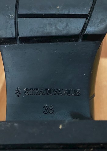 38 Beden Stradivarius Streç Çizme