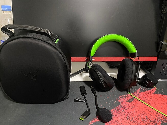 RAZER BLACKSHARK V2 + USB SOUNDCARD