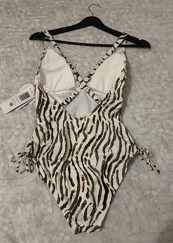 Triumph marka Zebra Desenli  Mayo - Görsel 2