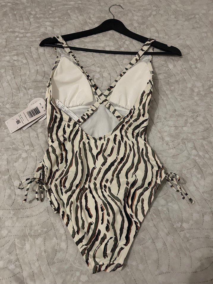 Triumph marka Zebra Desenli  Mayo - Görsel 2