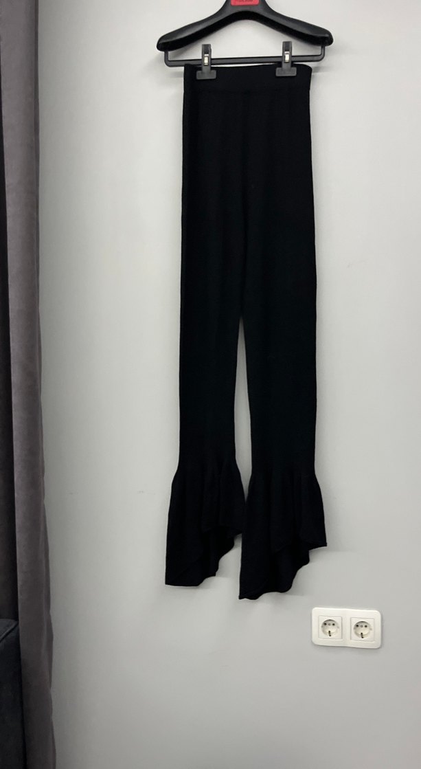 Kadın Siyah Pilili Uzun İspanyol Paça Pantolon - Görsel 4