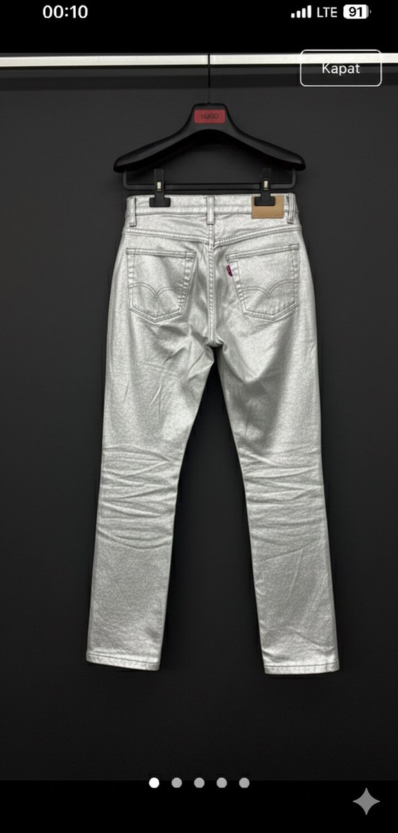 Gri Metalik Düğmeli Kadın Jean - Görsel 3