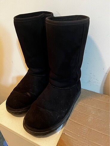 38 Beden Siyah uzun ugg