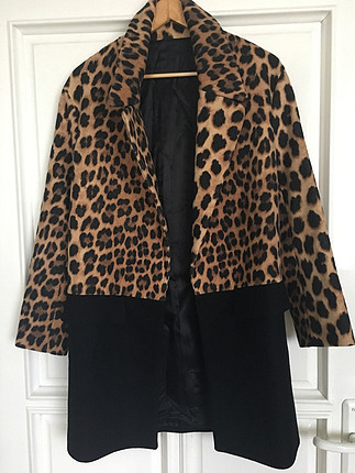 m Beden Leopar desenli kaban