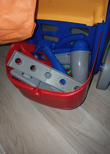 Renkli Eğitici Oyuncak Seti ve Sarı Kask - Görsel 2