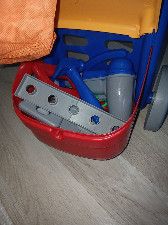 Renkli Eğitici Oyuncak Seti ve Sarı Kask - Görsel 2