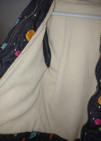 Kızak Desenli Kürklü Erkek Çocuk Mont - Görsel 3