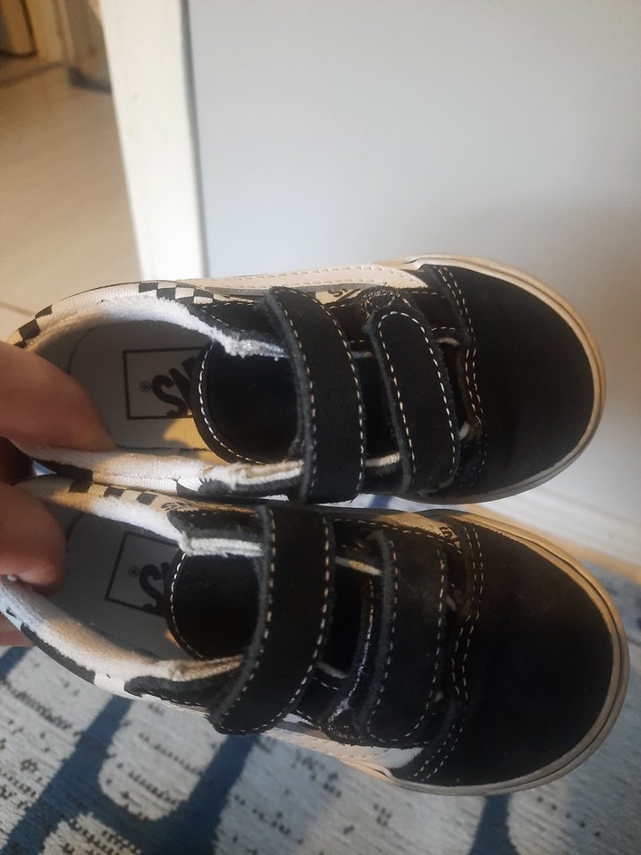 Erkek Çocuk Siyah Beyaz Cırt Cırtlı Spor Ayakkabı - Görsel 3