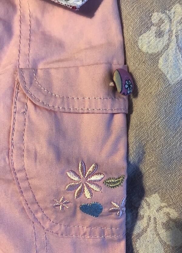 Kız bebek pembe renk, kemerli pantolon. Yeni etiketi üzerinde. İ - Görsel 3