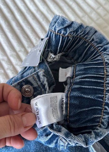 Kadın Mavi Gri Kemerli Rahat Kesim Kot Pantolon - Görsel 6