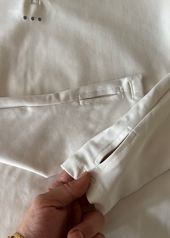 Kadın Beyaz Yarım Fermuarlı Sweatshirt - Görsel 3