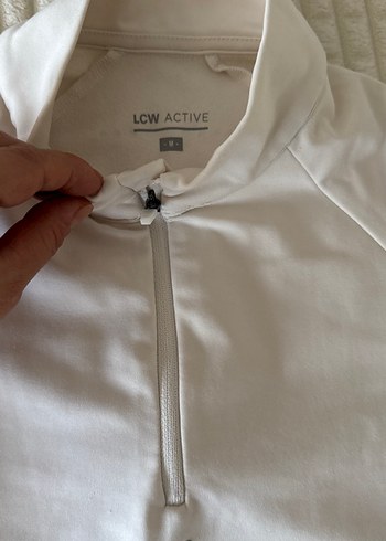 Kadın Beyaz Yarım Fermuarlı Sweatshirt - Görsel 2