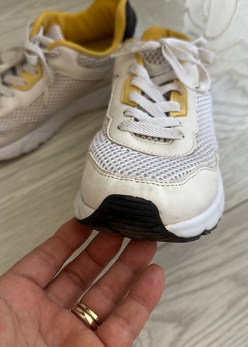 Kadın Beyaz Bağcıklı Spor Ayakkabı - Görsel 5