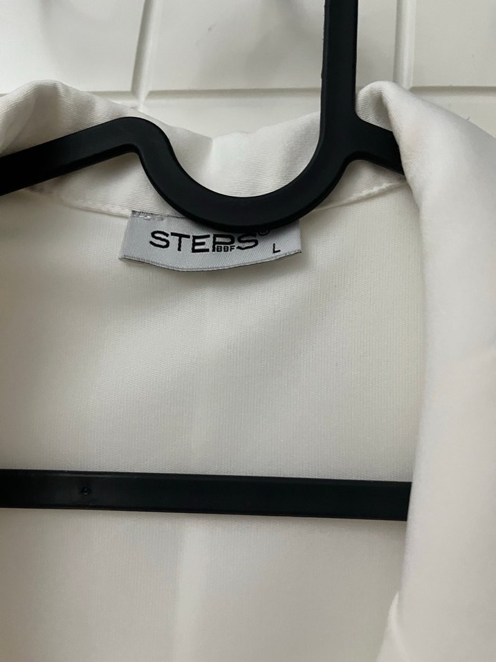 Beyaz Pileli Kolsuz elbise - Görsel 2