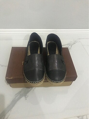 Fabrika espadril