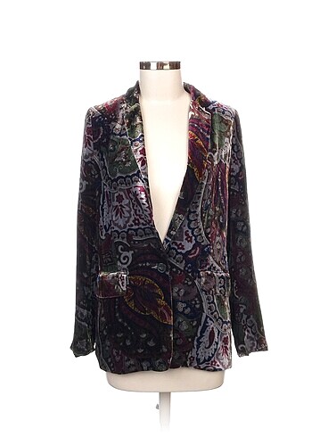 Zara Blazer %70 İndirimli.