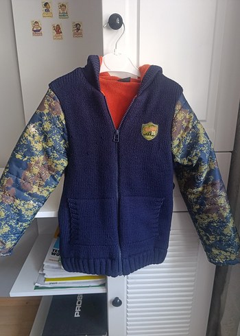 Erkek Çocuk Kapüşonlu Desenli Triko Hırka