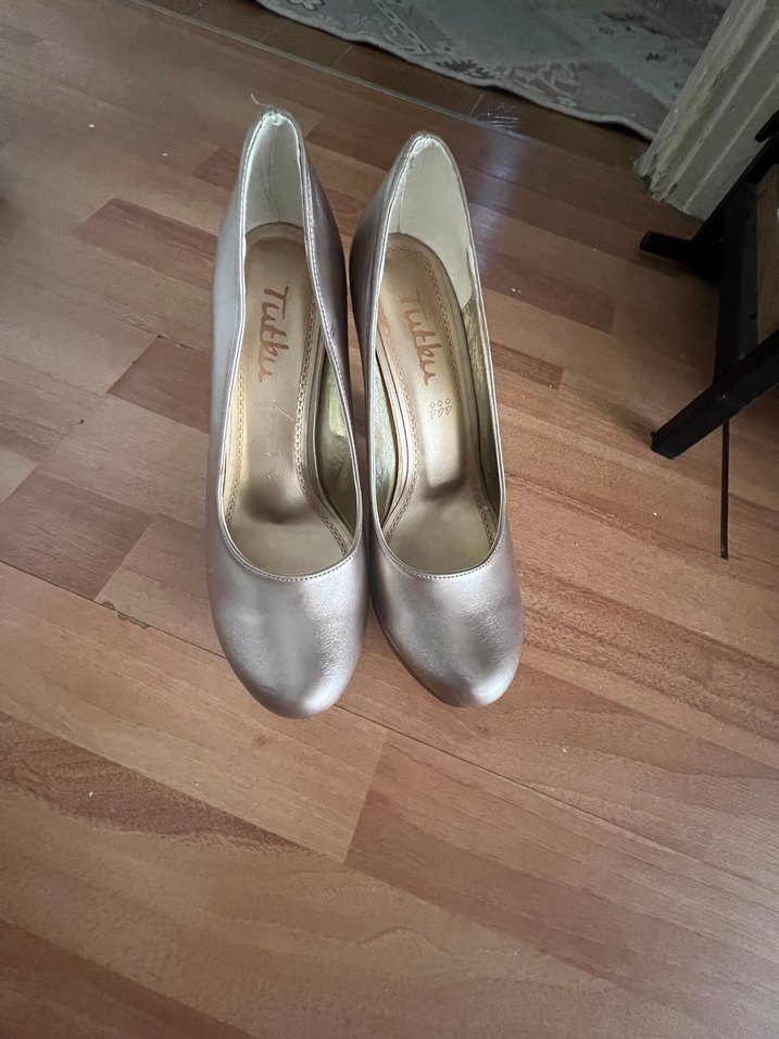 Diger Bej Parlak Platform Topuklu Kadın Ayakkabı - Görsel 4