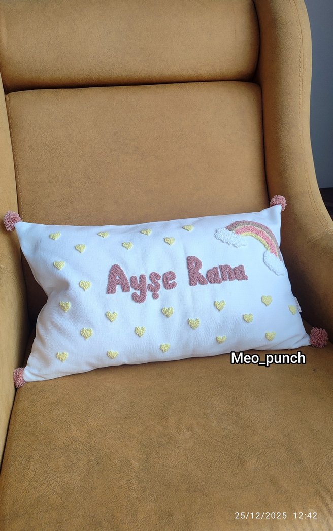 Punch işleme çocuk yastık kılıfı - Görsel 2