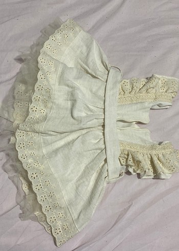 Zara Kız Çocuk Keten Fırfırlı Beyaz Elbise