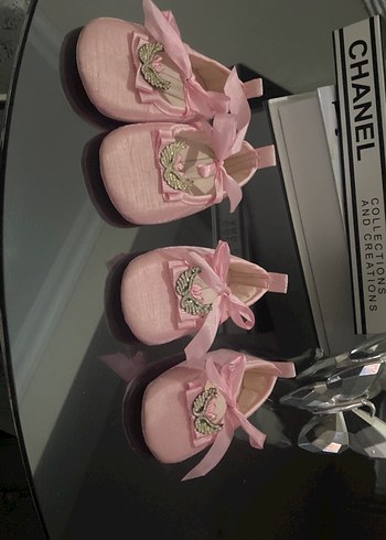 Pembe İşlemeli Kız Bebek İlk Adım Ayakkabısı