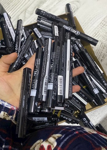 Siyah Maskara - Yoğun Koyu Renk - Görsel 5