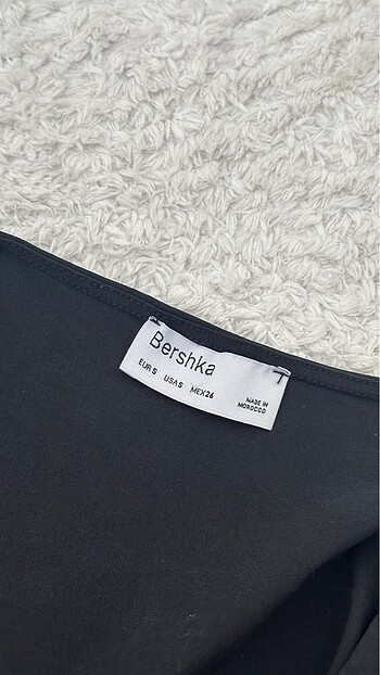 Bershka Elbise