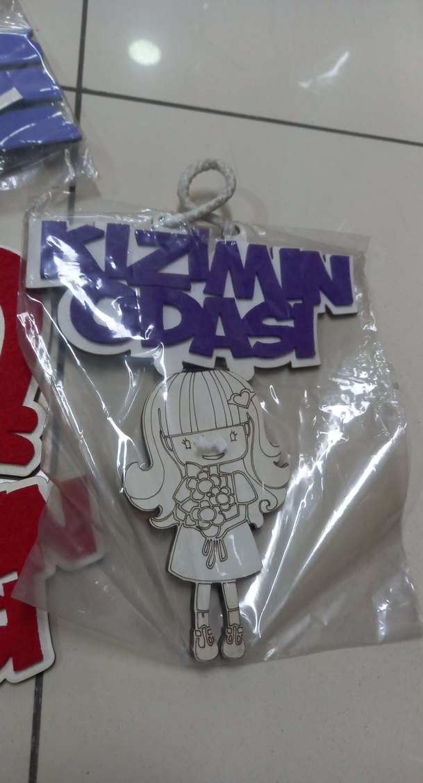 Renkli Kurdeleli Sokak Stili Anahtarlık - Görsel 3