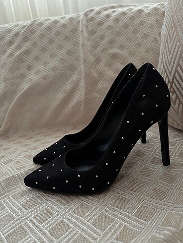 37 Beden siyah Renk süet gold detaylı stiletto