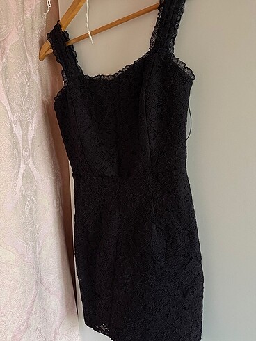 xs Beden Adil Işık mini dantelli siyah elbise