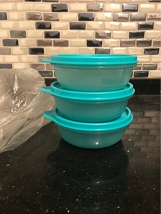 Tupperware saklama kabı