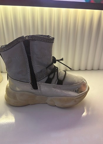 Kız Çocuk Gri Yılan Desenli Cırtcırtlı Bot - Görsel 6