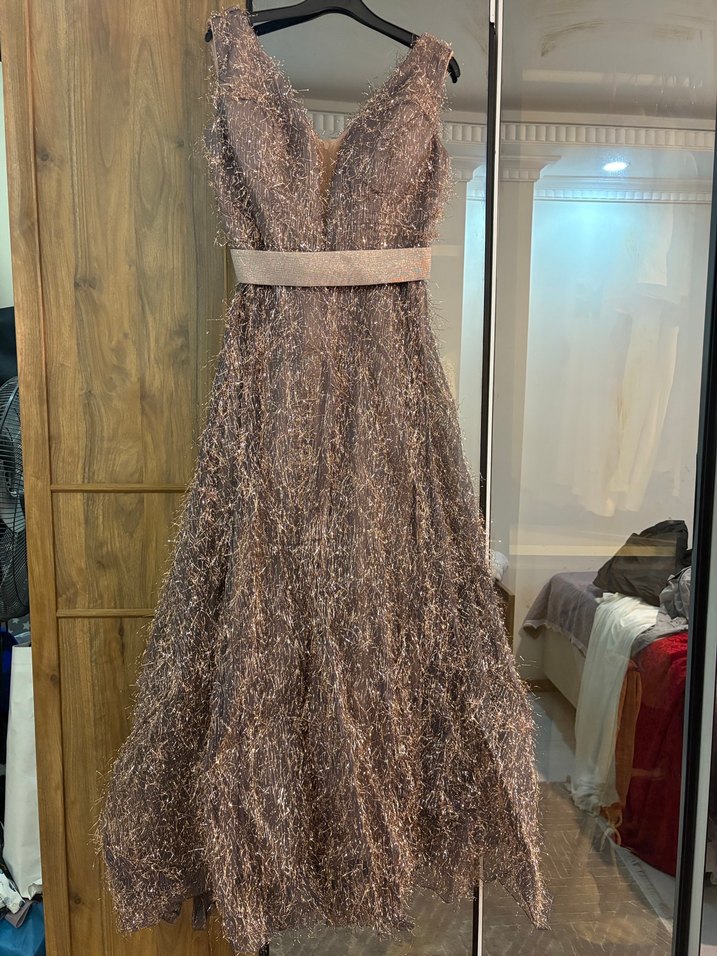 Kahverengi V Yaka Uzun Abiye Elbise - Görsel 2