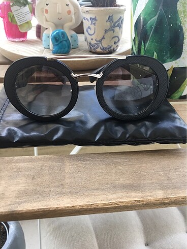 Prada gözlük