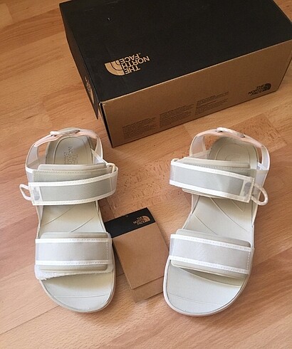 38 Beden ten rengi Renk The north face sandalet