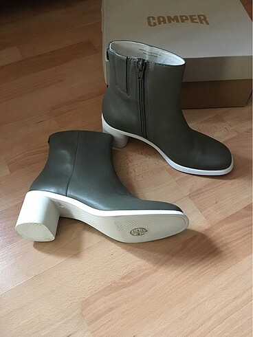 37 Beden gri Renk Camper bot