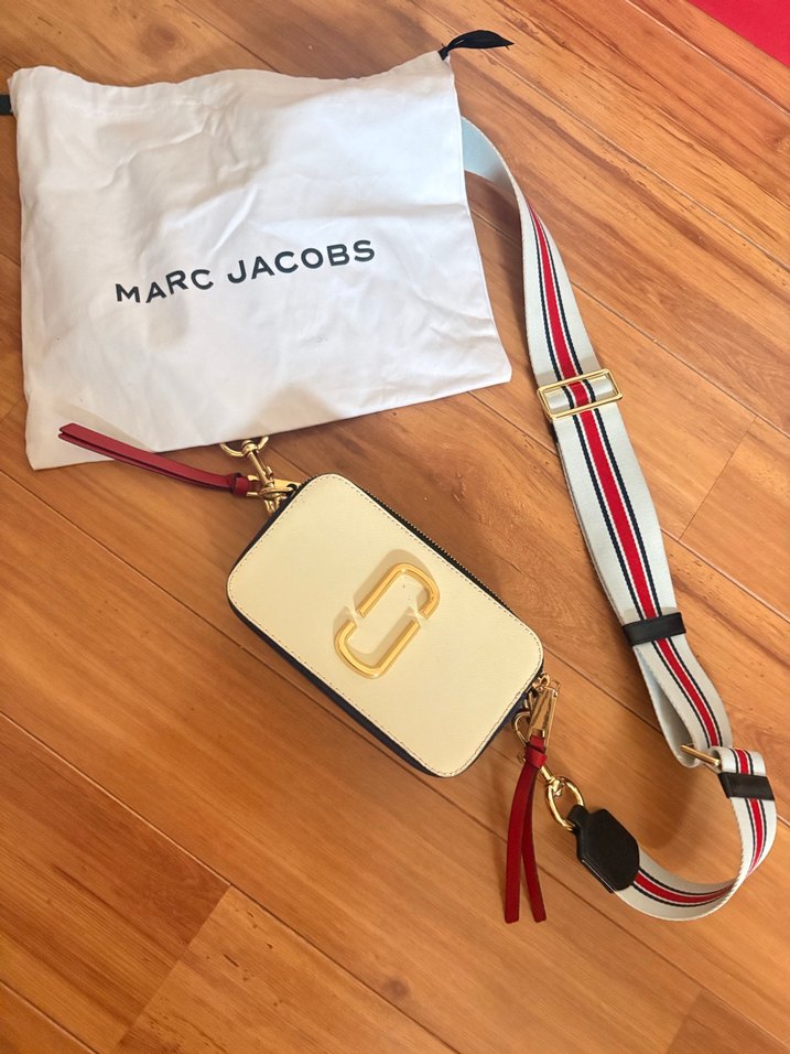 Beyaz Deri Marc Jacobs snapshot Çanta Beymenden alınmıştır. - Görsel 2