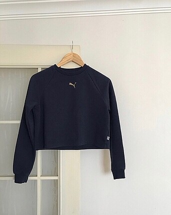 Puma crop sweatshirt