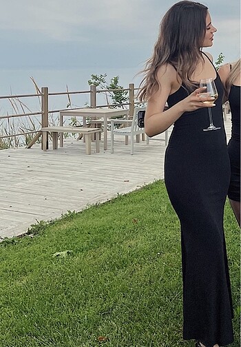 s Beden Eyyo siyah askılı maxi boy elbise