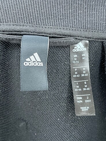 m Beden siyah Renk Adidas Ceket %70 İndirimli.