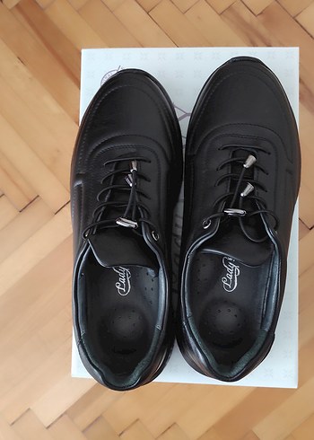 Siyah deri  kadın sneaker - Görsel 2