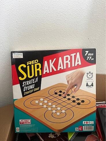 Surakarta kutu oyunu