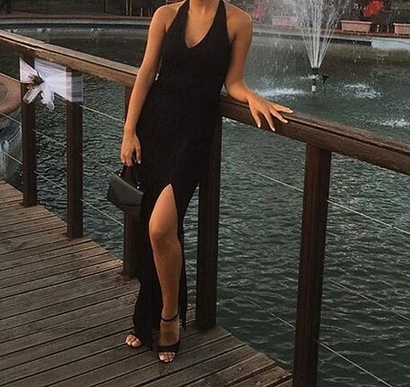 Siyah uzun elbise