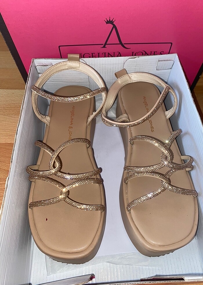 Pırıltılı ayakkabı - Görsel 2