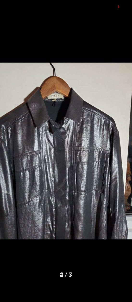 Gri Deri Düğmeli Kadın Gömlek - Görsel 2