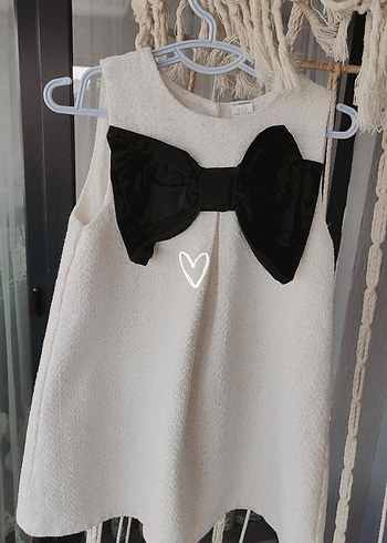 Siyah Fiyonklu Kız Çocuk Klasik Elbise - Görsel 2