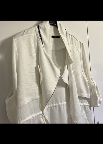 Beyaz Kısa Kollu Mini Kadın Ceket - Görsel 4