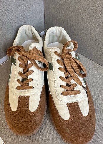 New Balance Bej Kadın Dolgu Topuklu Spor Ayakkabı